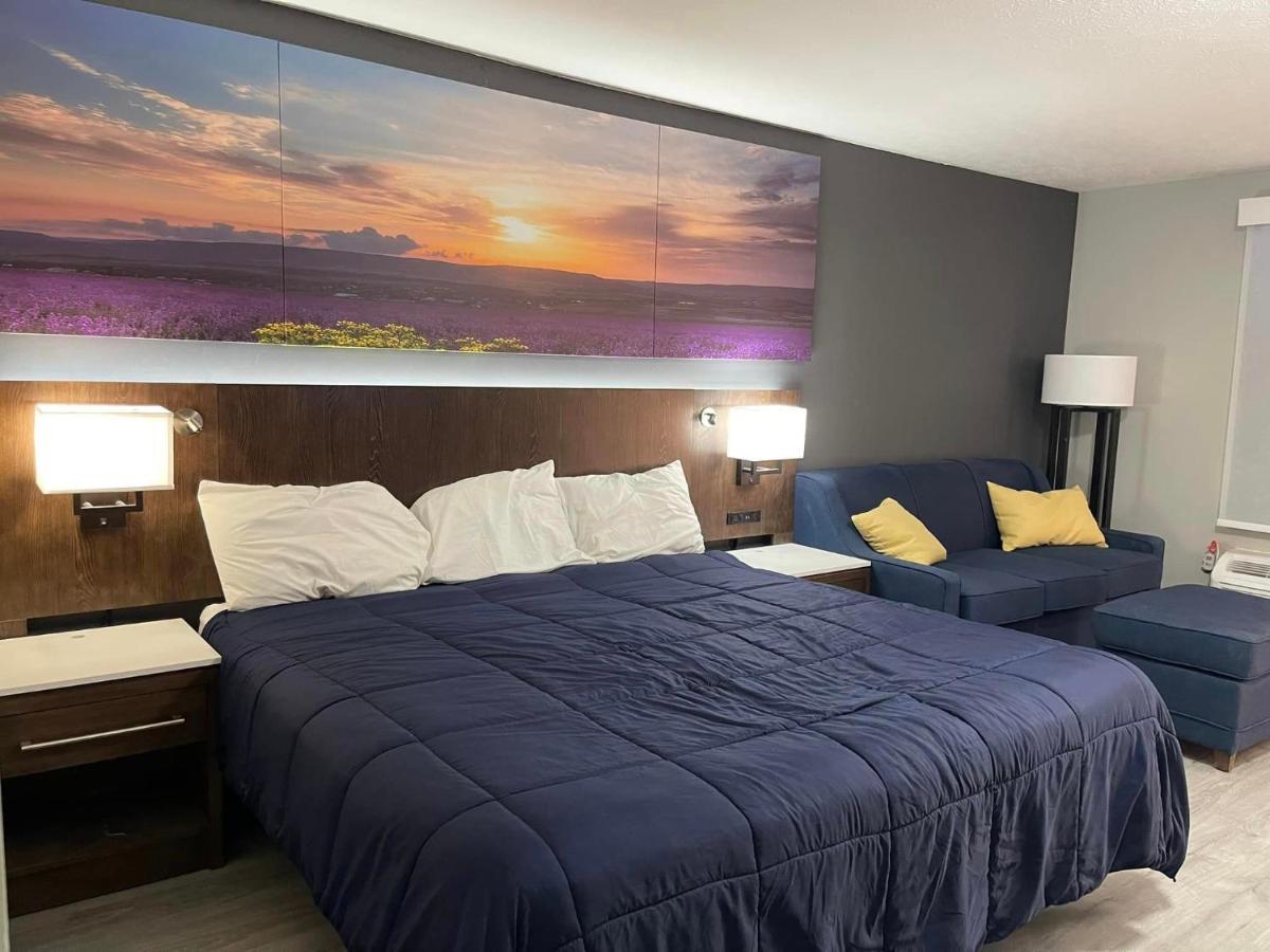 Luxor Inn & Suites, A Travelodge By Wyndham Elkins Luaran gambar