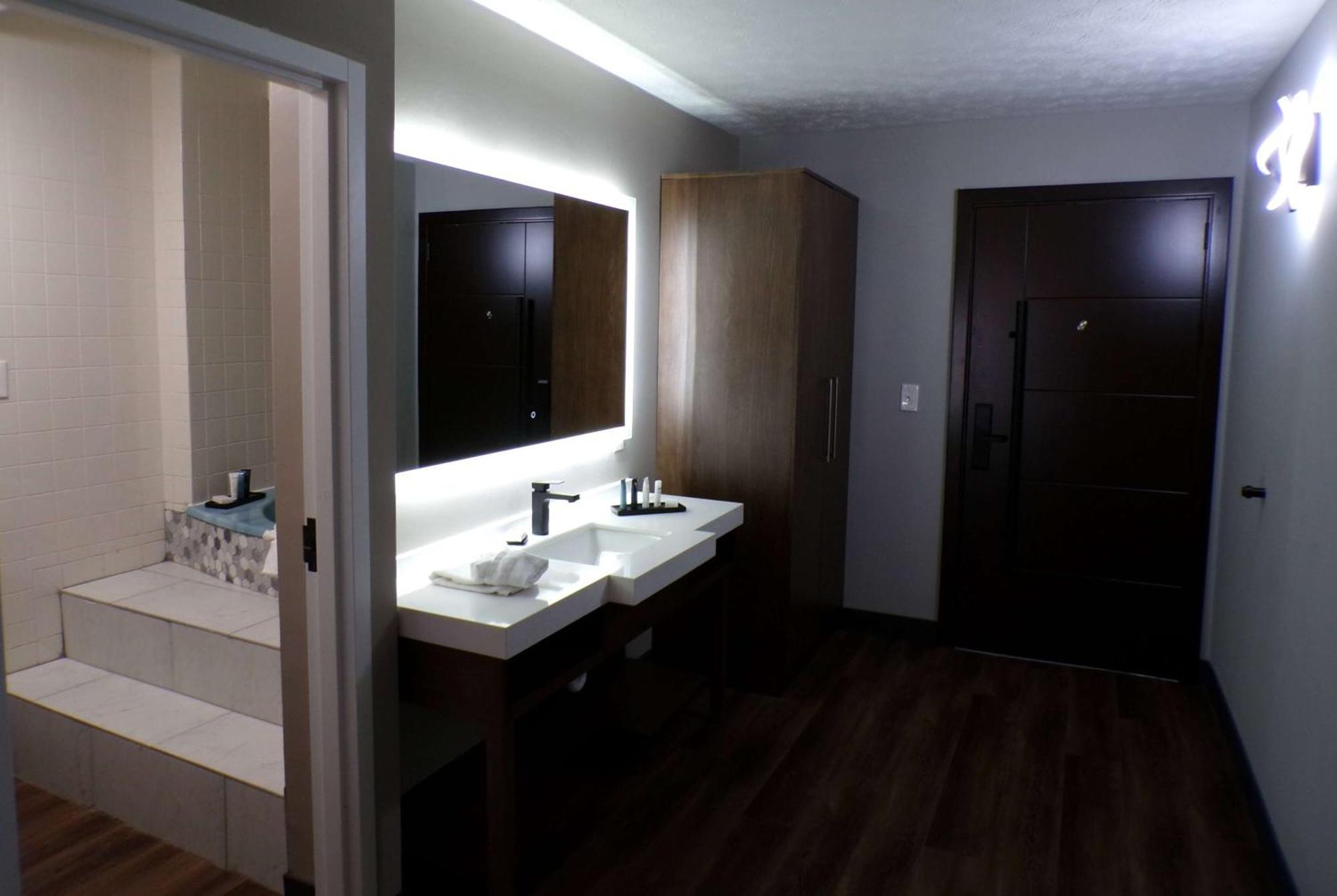 Luxor Inn & Suites, A Travelodge By Wyndham Elkins Luaran gambar
