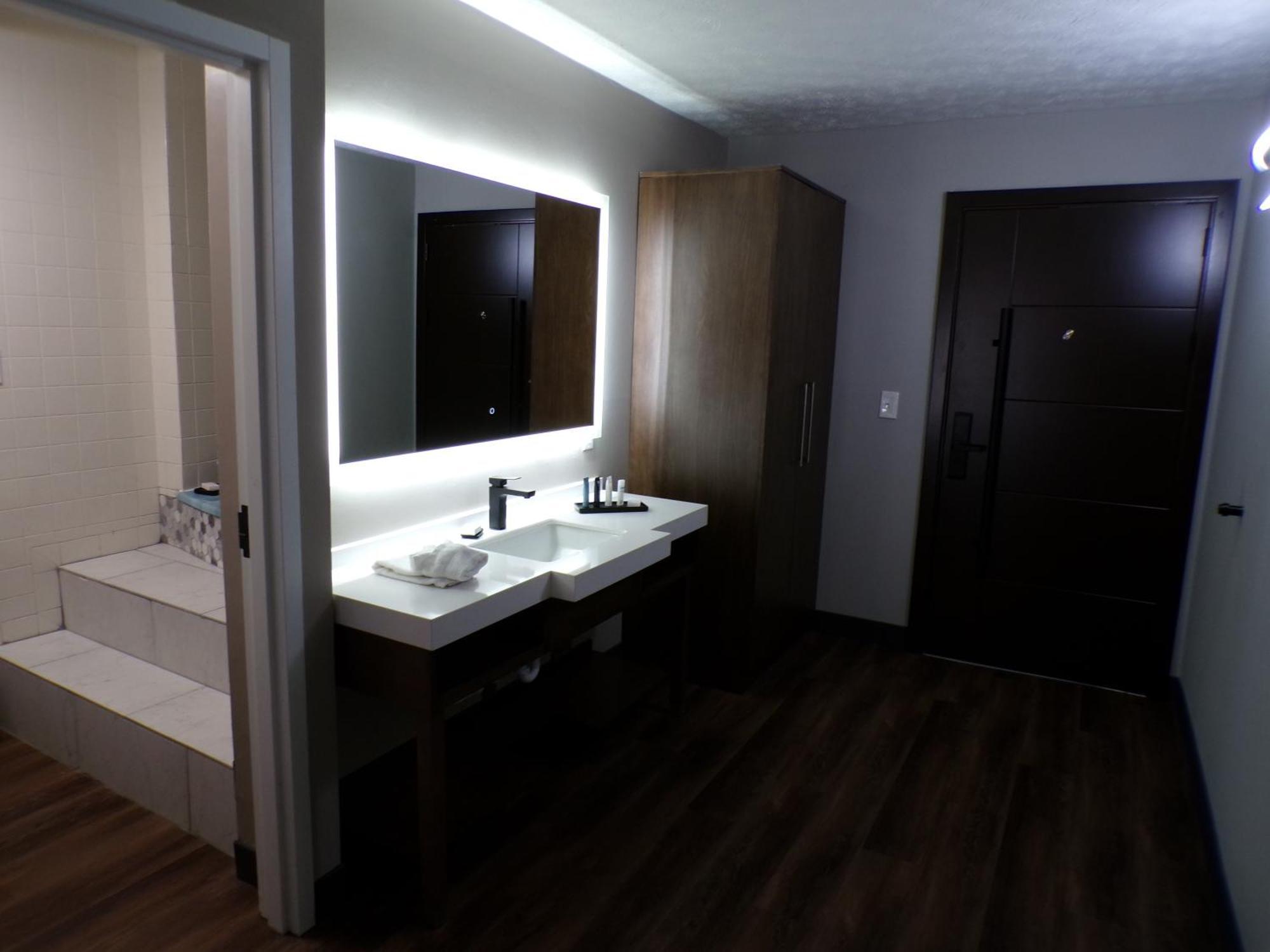 Luxor Inn & Suites, A Travelodge By Wyndham Elkins Luaran gambar